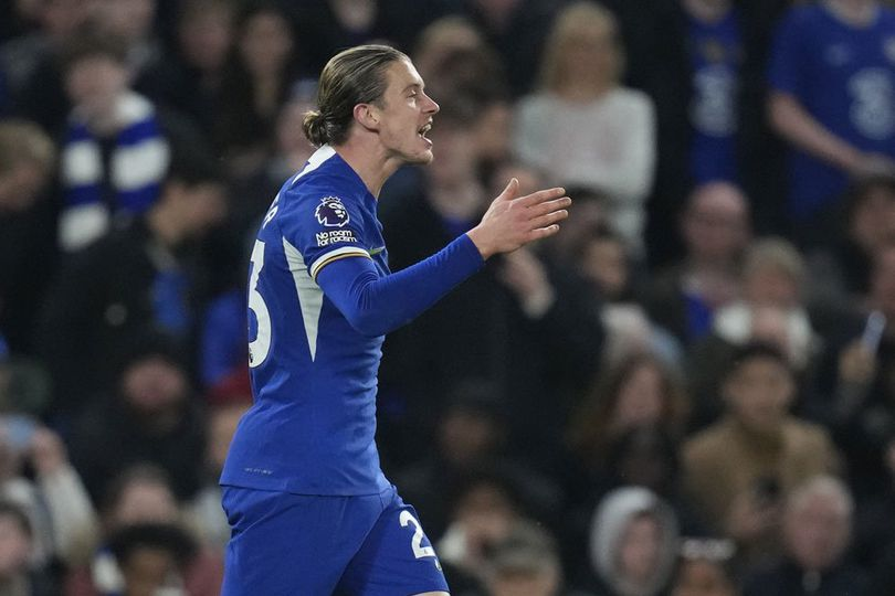 Conor Gallagher dalam laga Chelsea vs Tottenham di Premier League 2023/2024, Jumat (3/5/2024) dini hari WIB. (c) AP Photo/Kirsty Wigglesworth